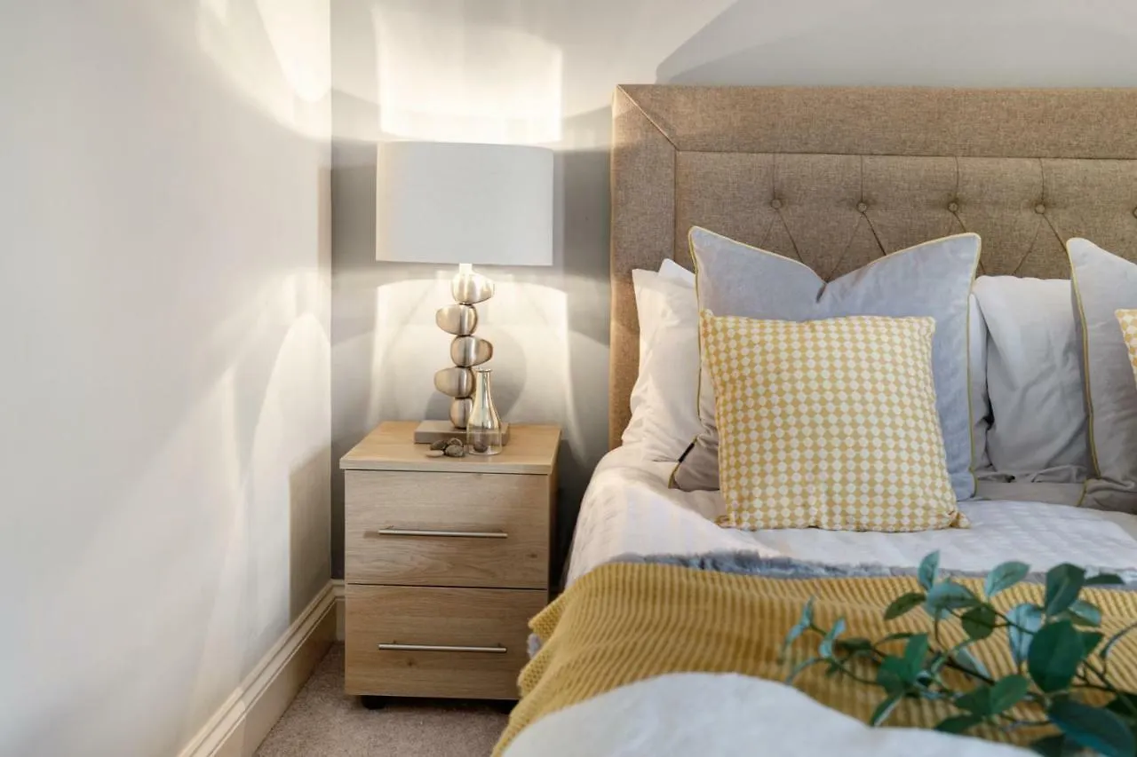 Holiday home Stylish Cottage - Parking - Garden - Sleeps 6 Cambridge  United Kingdom